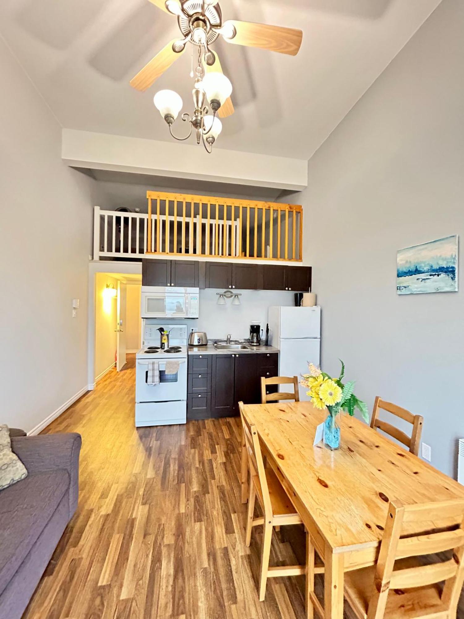 Resort Lac Ste-Marie Lac Sainte-Marie Екстер'єр фото